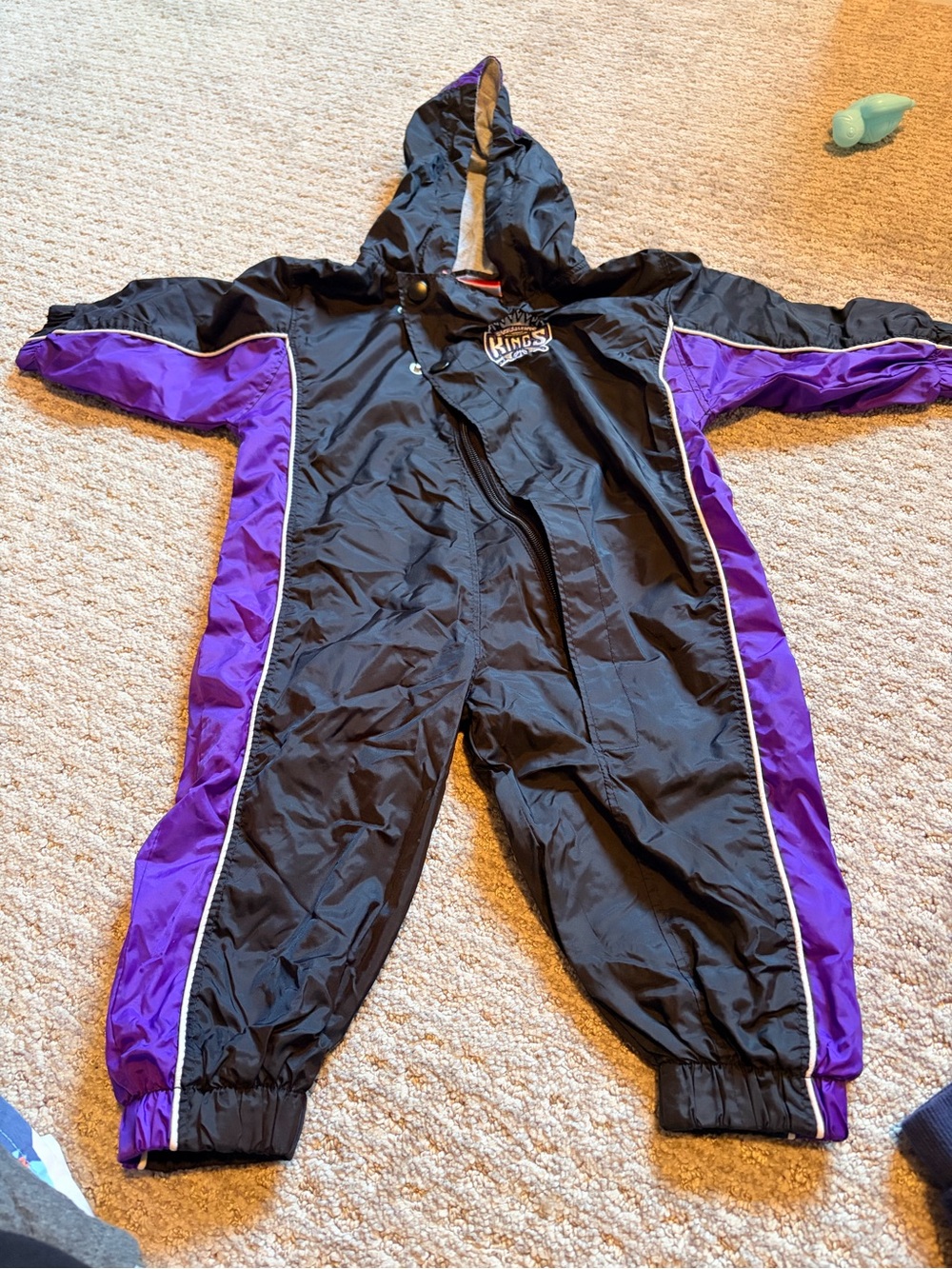 Vintage Reebok Sacramento Kings Hooded Kids One-Piece Snow Suit
